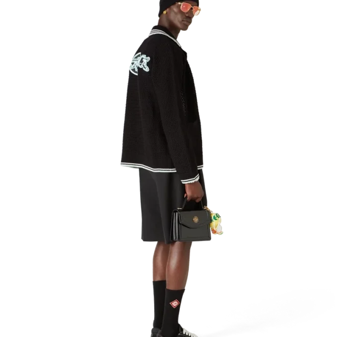 Besticktes Langarmhemd aus Baumwollhäkelstoff Besticktes Langarmhemd aus Baumwollhäkelstoff