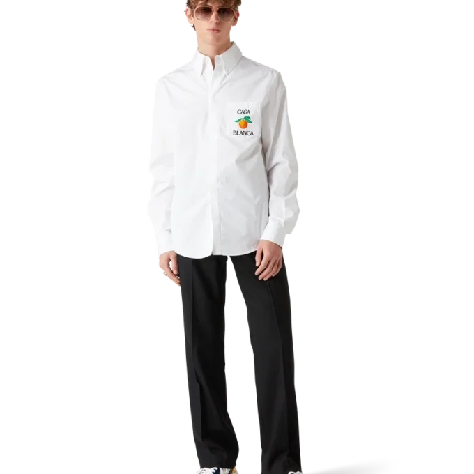 Besticktes orangefarbenes Oxford-Hemd Besticktes orangefarbenes Oxford-Hemd