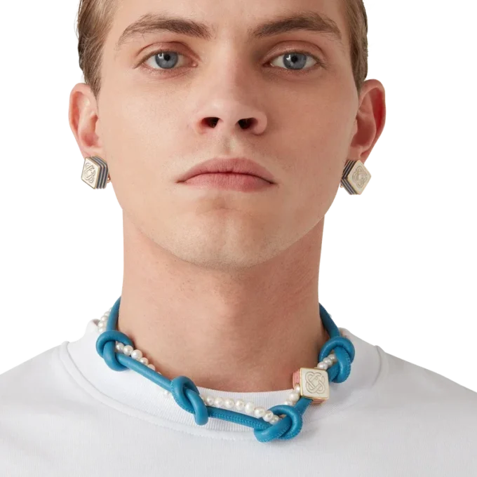 Blaue Knoten-Halskette Blaue Knoten-Halskette