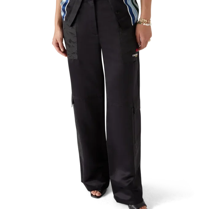 Cargohose aus Nylon und Satin im Mountain-Camo-Design Cargohose aus Nylon und Satin im Mountain-Camo-Design