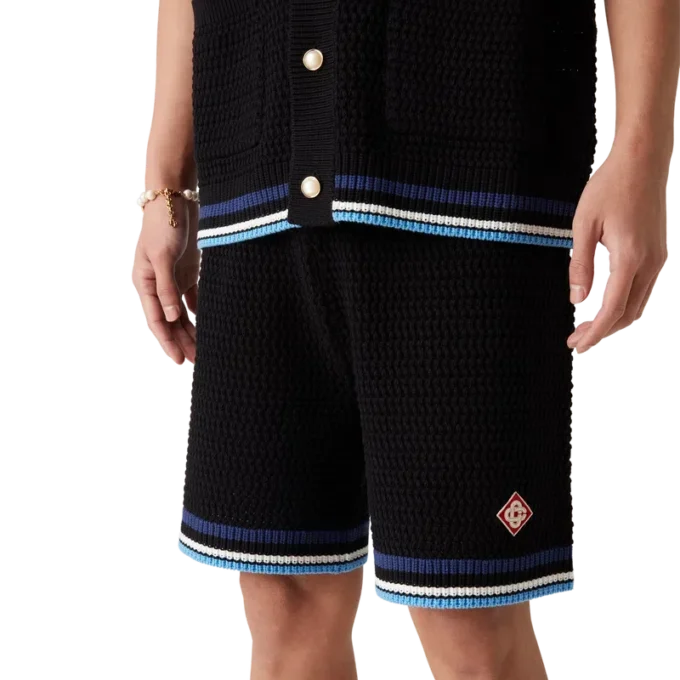 Gothic-Häkel-Shorts