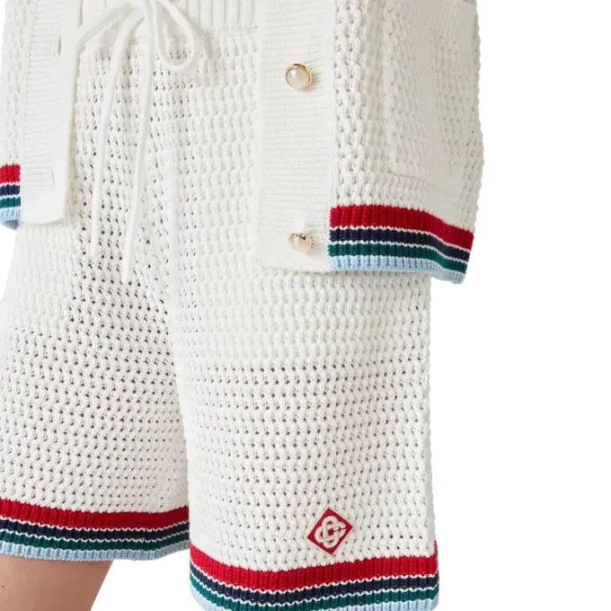 Gothic-Häkel-Shorts