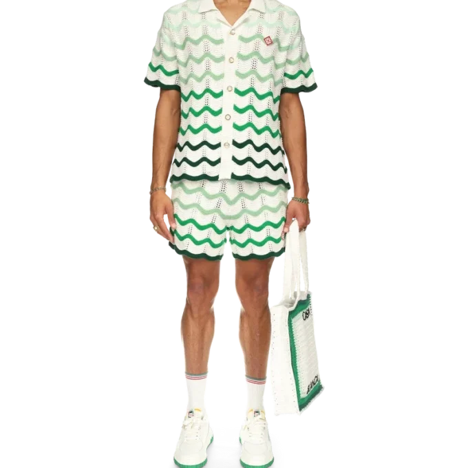 Häkel-Shorts mit wellenförmigem Farbverlauf Häkel-Shorts mit wellenförmigem Farbverlauf