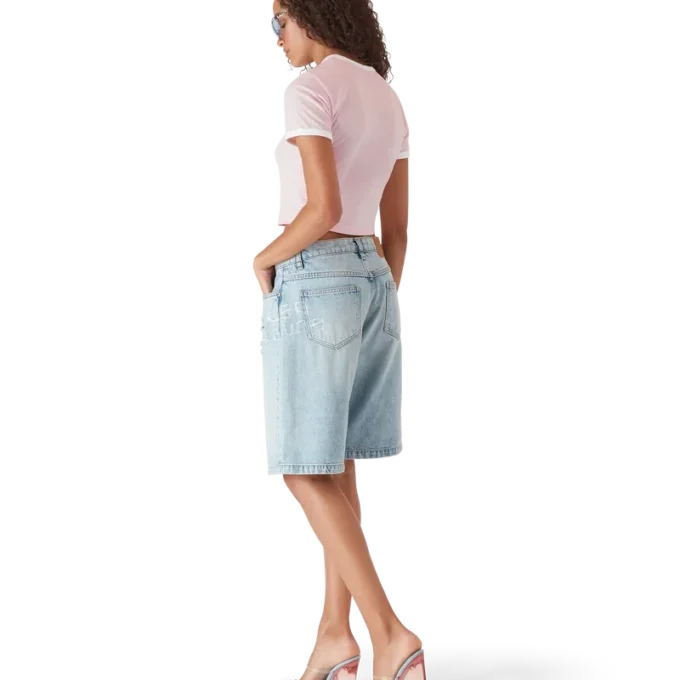 Innocence Triangle Kurzarm-T-Shirt