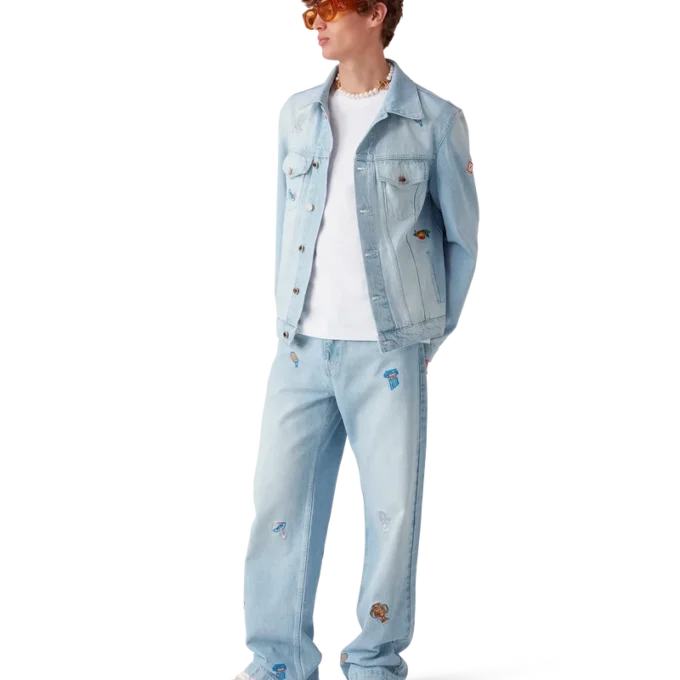 Jeans mit Stickmotiv Jeans mit Stickmotiv