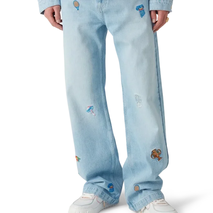 Jeans mit Stickmotiv Jeans mit Stickmotiv