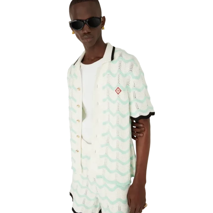 Kurzarm-Shirt aus Baumwollhäkelstoff mit Farbverlauf