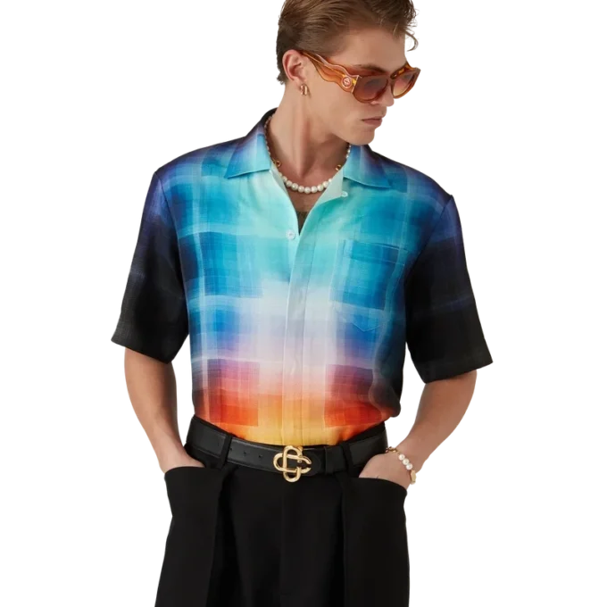 Kurzarmhemd aus Viskosemischung mit Farbverlauf