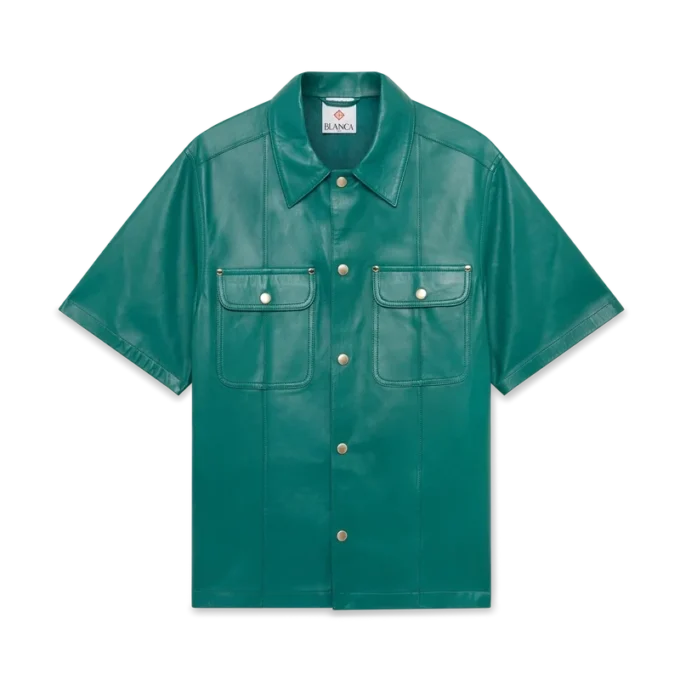 Kurzärmeliges Lederhemd mit Shorts Kurzärmeliges Lederhemd mit Shorts
