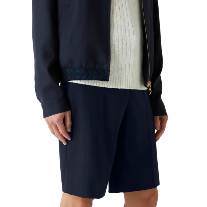 Maßgeschneiderte Shorts aus Wolle Maßgeschneiderte Shorts aus Wolle