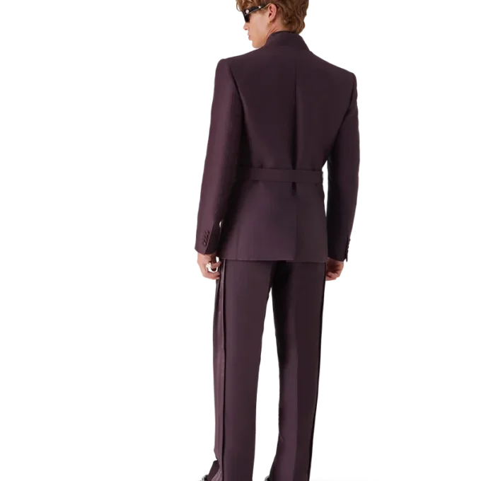 Maßgeschneiderte Wickeljacke aus Woll-Seiden-Mischung