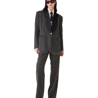 Mit Kristallen verzierte, maßgeschneiderte Jacke