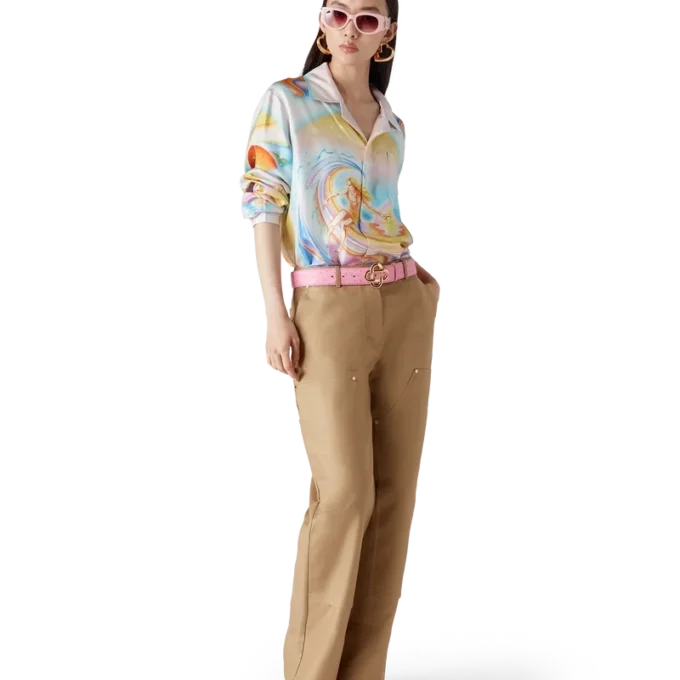 Rosa Gürtel mit geprägtem CC-Logo