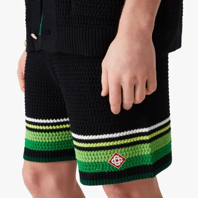 Schwarze Häkel-Shorts