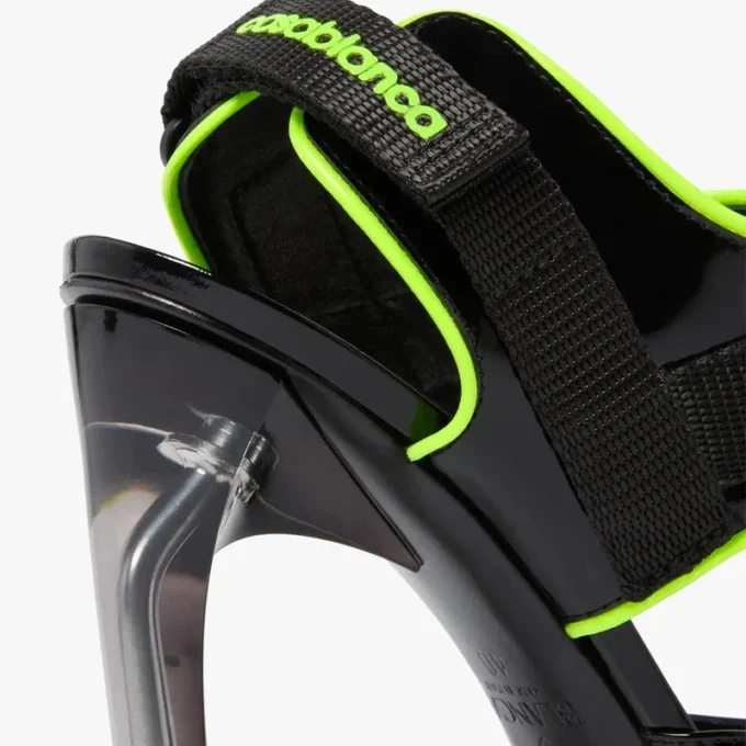 Schwarze Raver-Pumps aus Leder