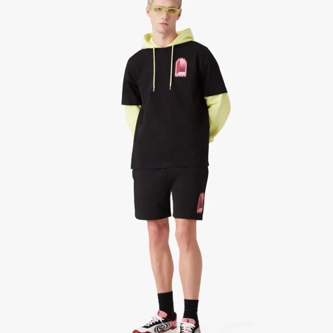 Schwarzes Arches-T-Shirt mit kurzen Ärmeln