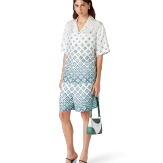 Seidenhemd mit Monogramm und Farbverlauf in Shorts-Form