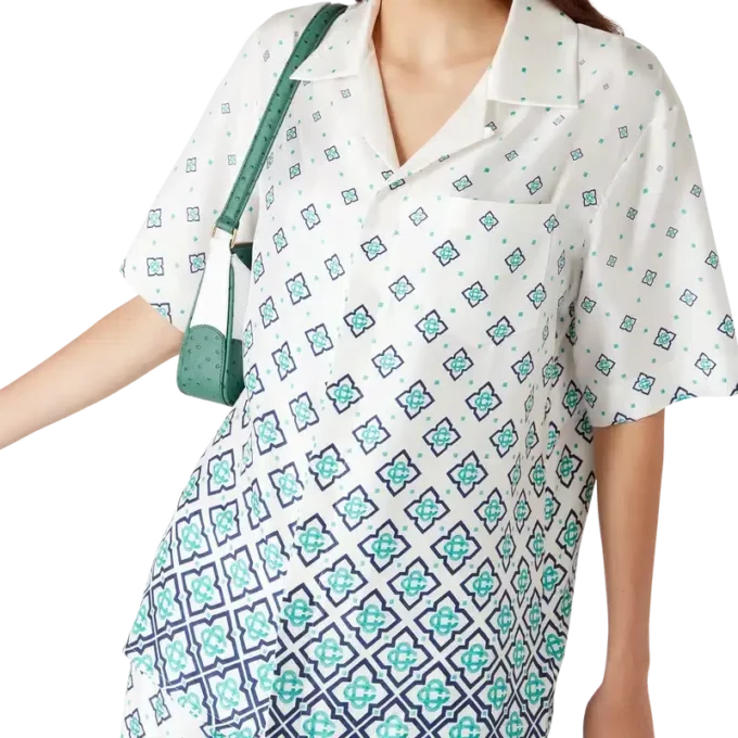 Seidenhemd mit Monogramm und Farbverlauf in Shorts-Form