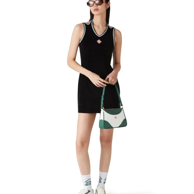 Tennis-Kleid aus strukturiertem Velours