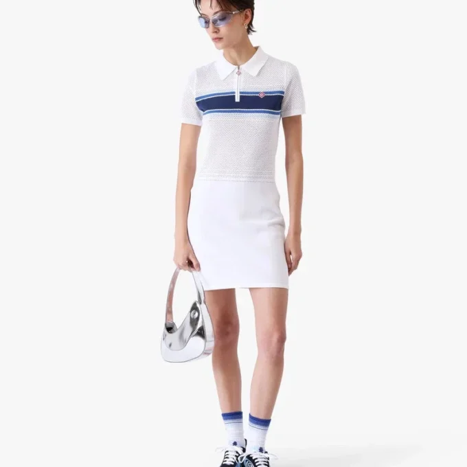 Weiß-blau gestreiftes Midi-Kleid aus Mesh