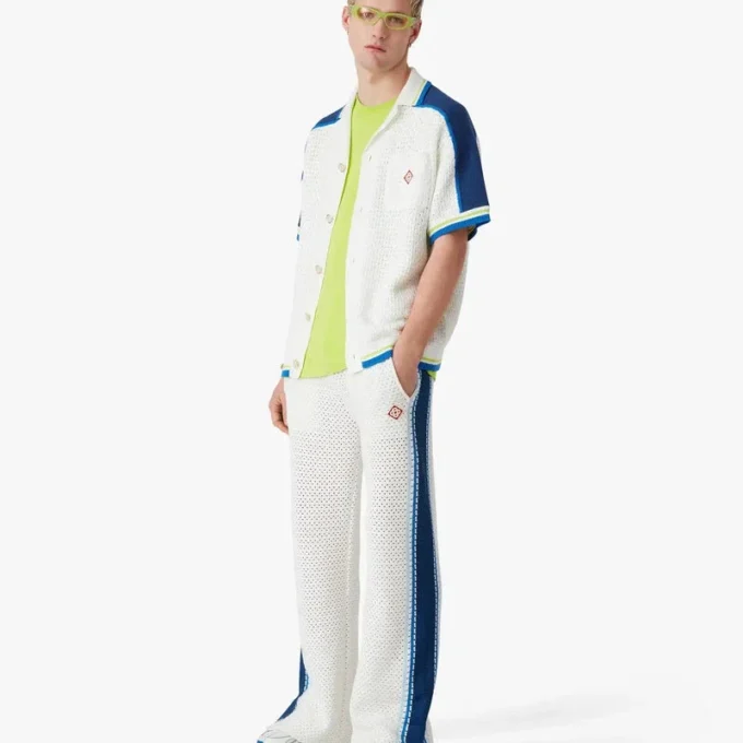 Weiß-blaues Kurzarm-Shorts-Häkelhemd