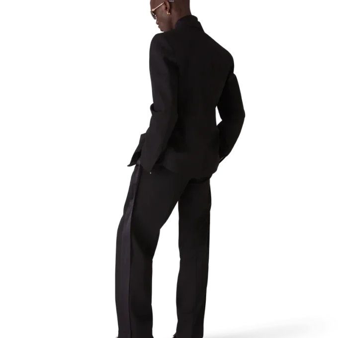 Wolljacke mit Zweireiher-Schluss